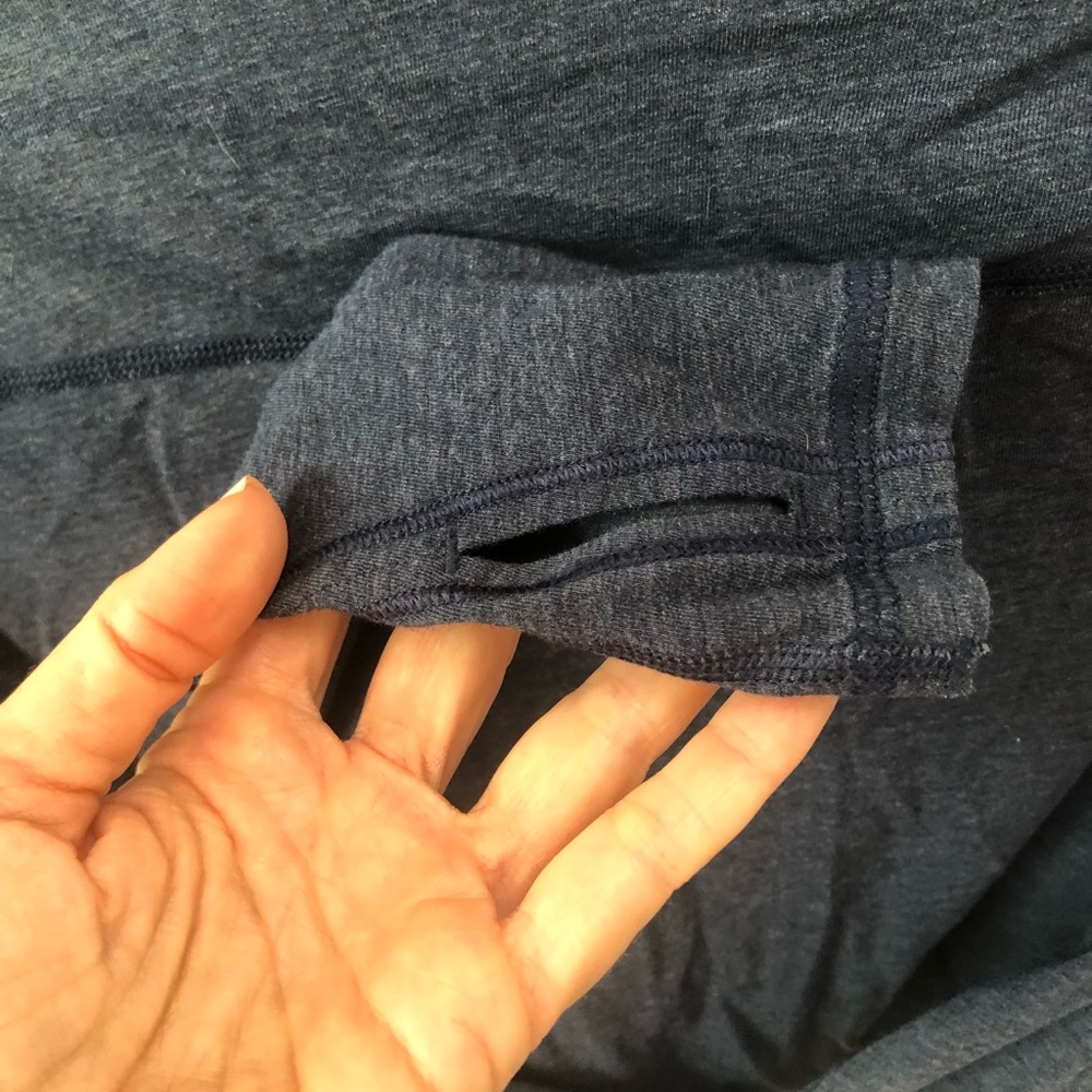 Ivivva navy wrap